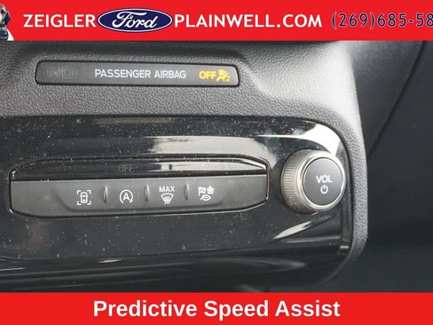 Used 2025 Ford Escape ST-Line w/ Tech Pack #1 AWD/4WD image 23