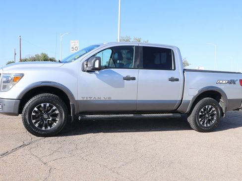 Used 2019 Nissan Titan PRO-4X w/ Pro-4x Convenience Package image 4