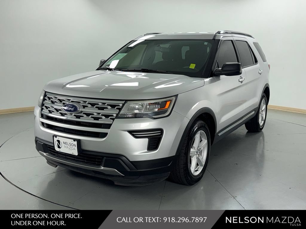 Used 2019 Ford Explorer XLT FWD image 1