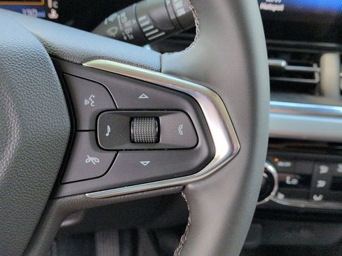 Used 2026 Chevrolet Trax LT w/ Driver Confidence Package FWD image 13