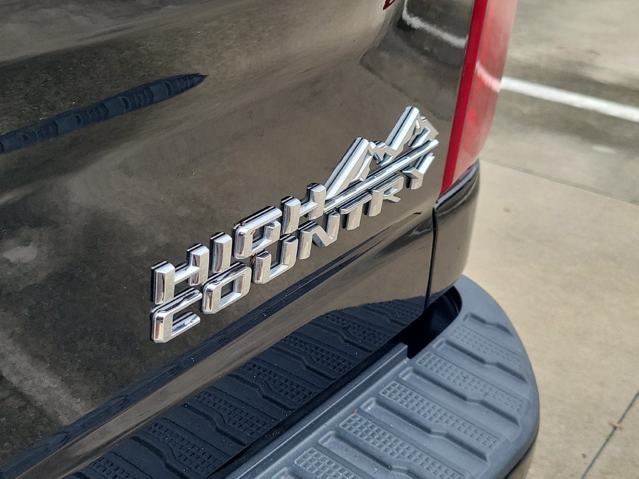 Certified 2022 Chevrolet Silverado 2500 High Country AWD/4WD image 7