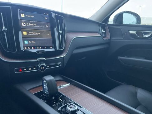 Certified 2023 Volvo XC60 B5 Plus w/ Climate Package image 34