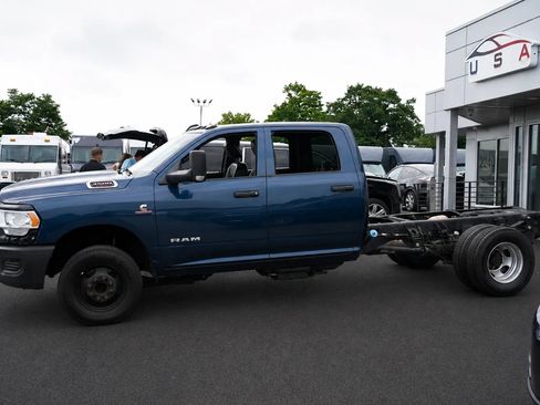 Used 2022 RAM 3500 Tradesman AWD/4WD image 3