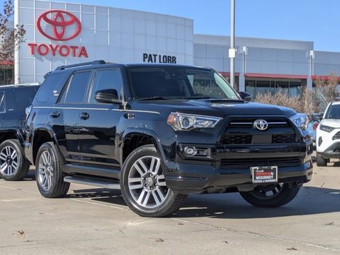 Used 2022 Toyota 4Runner TRD Sport image 2
