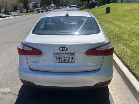 Used 2016 Kia Forte LX FWD image 7