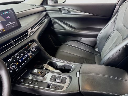 Used 2023 INFINITI QX60 Luxe image 25