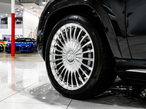 Used 2024 Mercedes-Benz Maybach GLS 600 4MATIC image 51