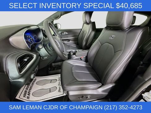 New 2026 Chrysler Pacifica Select w/ S Appearance Package image 20