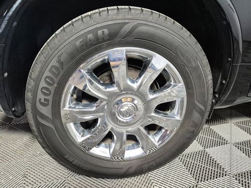 Used 2017 Buick Enclave Leather image 11