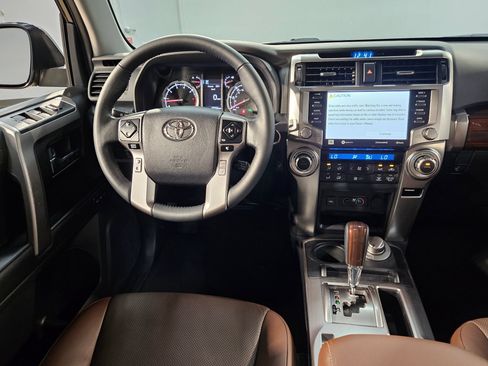 Used 2024 Toyota 4Runner Limited AWD/4WD image 9