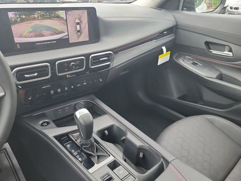 New 2026 Nissan Sentra SR image 33