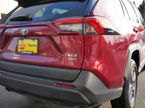 Certified 2025 Toyota RAV4 XLE image 18