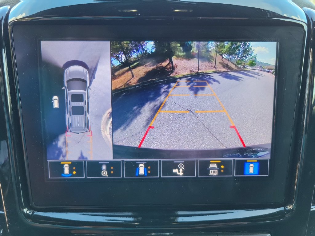 Used 2023 Chevrolet Traverse RS w/ LPO, Floor Liner Package FWD image 19