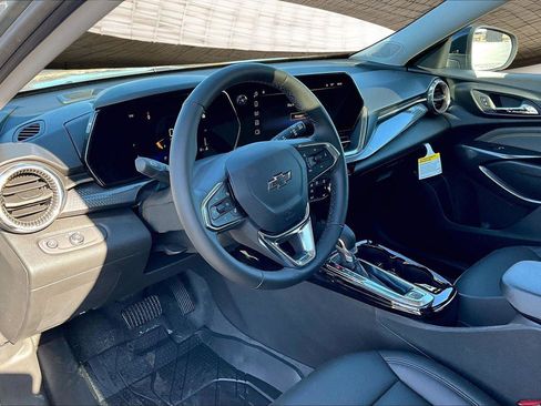 New 2026 Chevrolet Trax ACTIV w/ Sunroof Package image 8