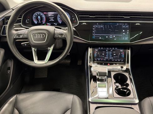 Used 2023 Audi Q8 Prestige AWD/4WD image 27
