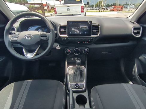 New 2026 Hyundai Venue SEL FWD image 17