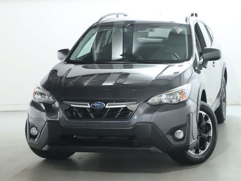 Certified 2021 Subaru Crosstrek 2.0i Premium AWD/4WD image 2
