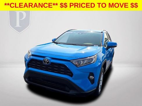 Used 2020 Toyota RAV4 XLE FWD image 11