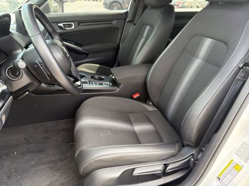 Used 2025 Honda Civic Sport image 9