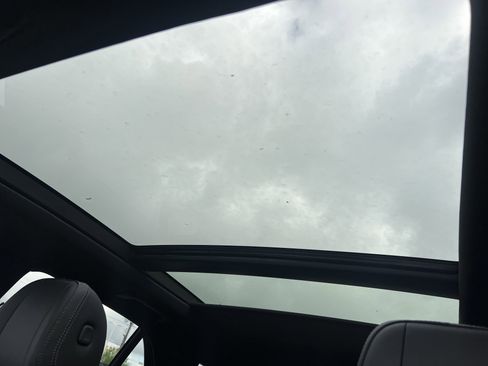 Used 2024 Mercedes-Benz GLE 450 4MATIC image 27