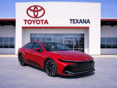 Used 2023 Toyota Crown Platinum