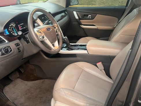 Used 2014 Ford Edge Limited w/ Driver Entry Package FWD image 11