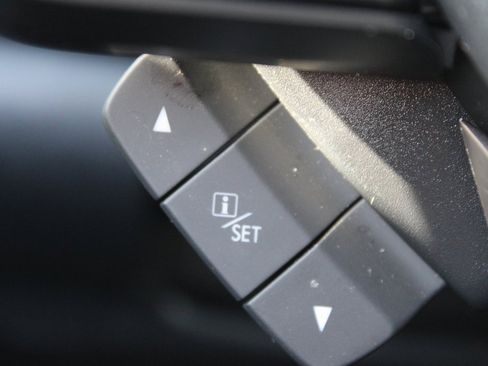 Used 2023 Subaru Crosstrek 2.0i Premium image 16