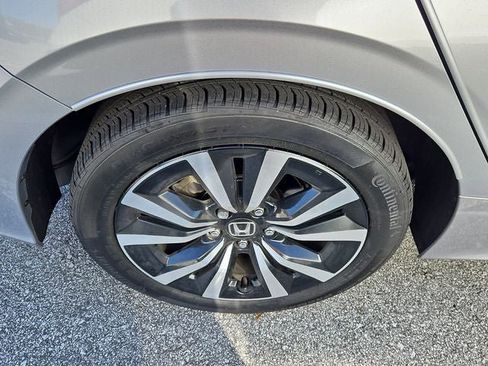 Used 2022 Honda Civic EX-L image 10