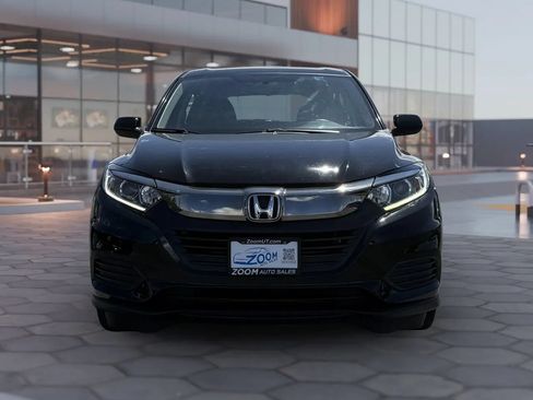 Used 2021 Honda HR-V LX image 2