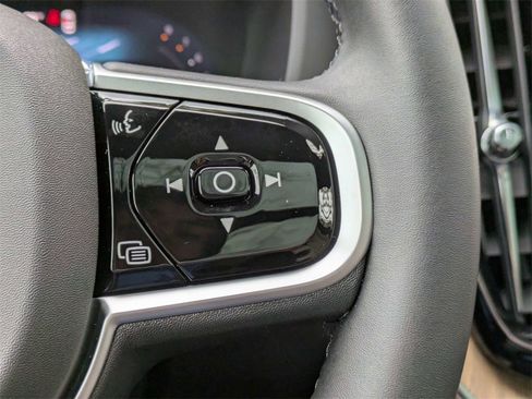 New 2026 Volvo XC60 B5 Plus w/ Protection Package Premier image 29