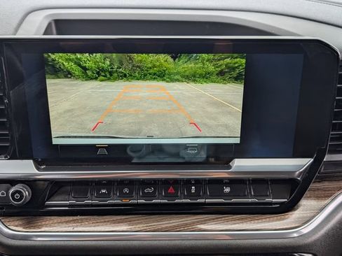 Used 2024 Chevrolet Silverado 1500 LT image 21