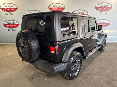 Used 2024 Jeep Wrangler Unlimited Sport AWD/4WD image 4