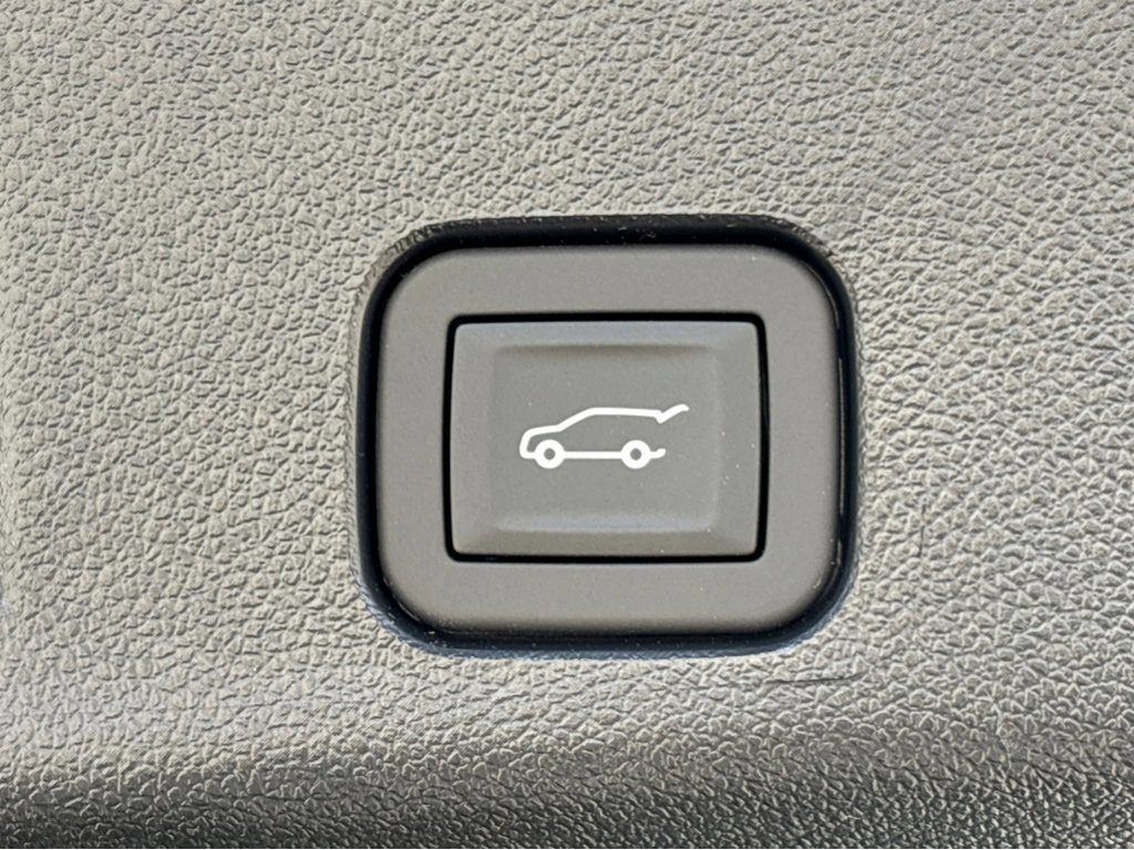 New 2026 Chevrolet Traverse RS FWD image 26