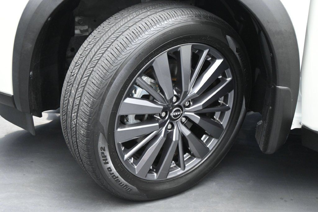 Used 2024 Nissan Pathfinder SL w/ SL Premium Package FWD image 23
