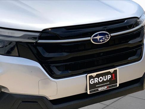 Used 2025 Subaru Forester Touring AWD/4WD image 29
