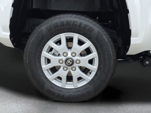 Used 2026 Toyota Tacoma SR w/ SR Upgrade Package RWD image 38