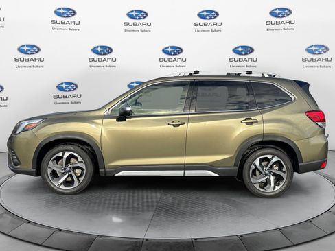 Used 2024 Subaru Forester Touring AWD/4WD image 3