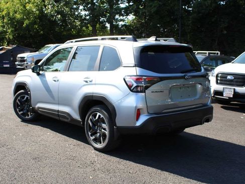 Used 2025 Subaru Forester Limited image 8