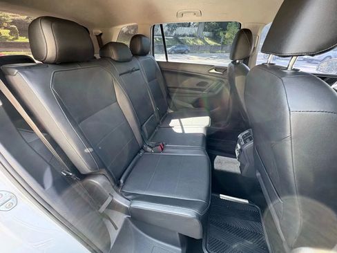 Used 2018 Volkswagen Tiguan SE image 21