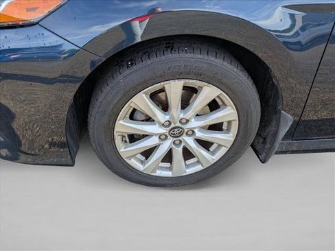 Used 2019 Toyota Camry LE FWD image 10