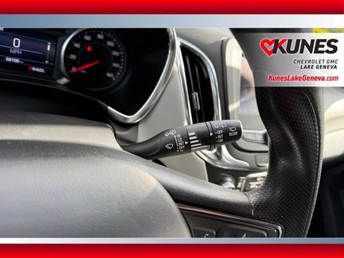 Used 2023 Chevrolet Equinox LT image 44