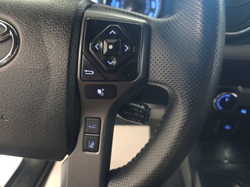Used 2023 Toyota Tacoma TRD Off-Road AWD/4WD image 16