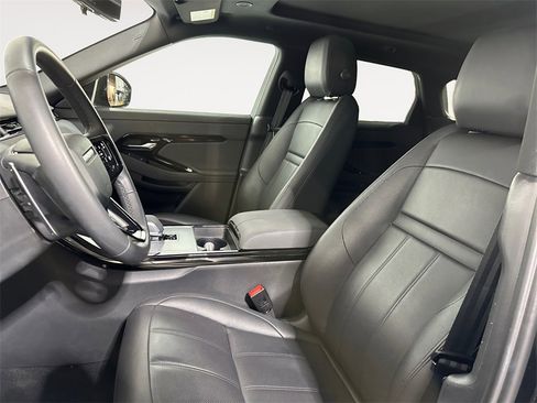 Used 2025 Land Rover Range Rover Evoque Dynamic SE image 9