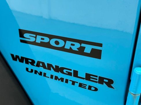 Used 2017 Jeep Wrangler Unlimited Sport w/ Quick Order Package 24S image 10