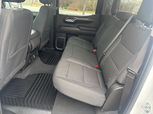 Used 2024 Chevrolet Silverado 1500 LT image 21