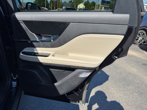 New 2026 Lincoln Corsair Reserve w/ Jet Appearance Package image 27