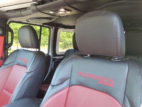 Used 2023 Jeep Wrangler Unlimited Rubicon 392 AWD/4WD image 28