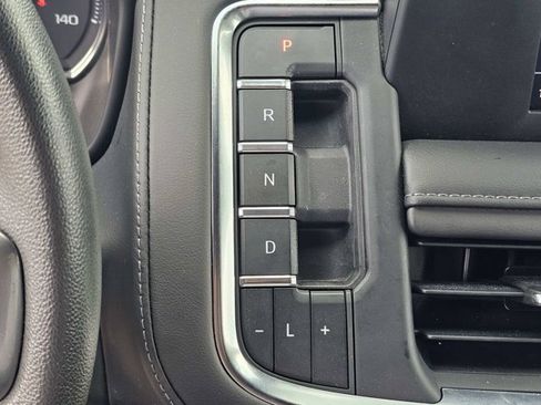 Used 2023 Chevrolet Tahoe 2WD w/ Remote Keyless Entry Package image 26