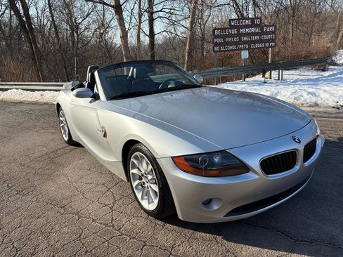 Used 2004 BMW Z4 2.5i image 11
