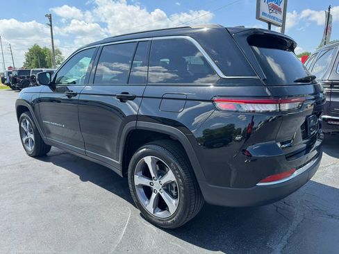 Used 2024 Jeep Grand Cherokee Limited 4xe AWD/4WD image 16